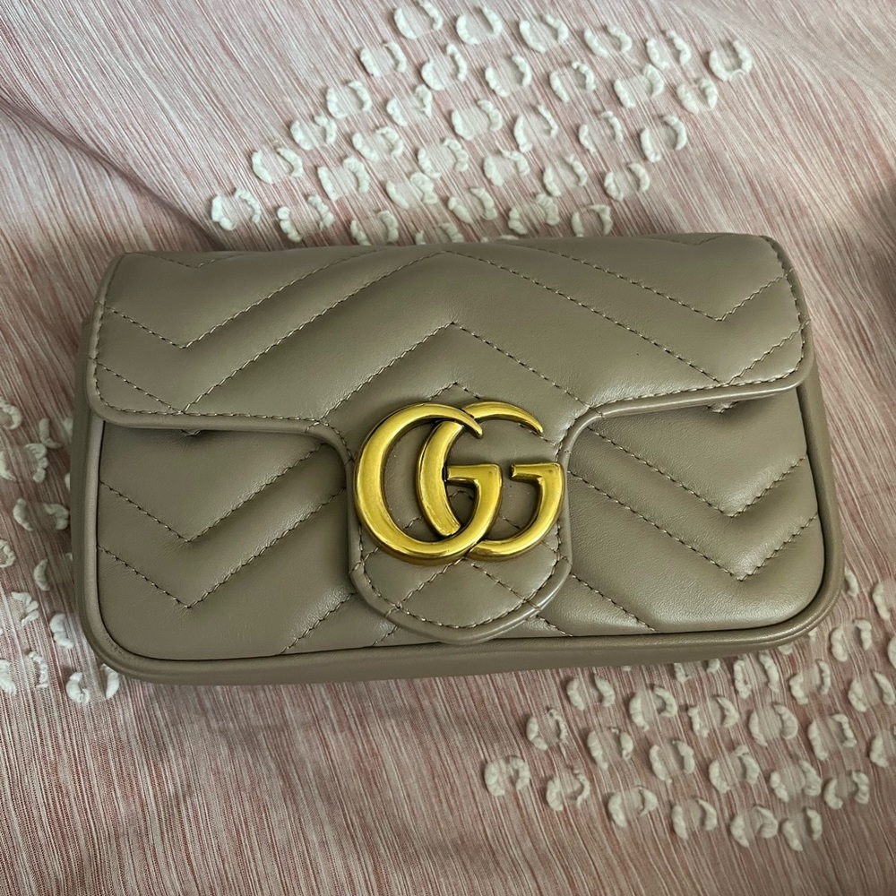 gucci mini marmont shoulder bag